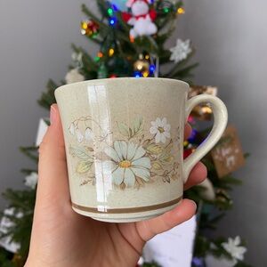 Royal Doulton Florinda Teacups and Saucers (8 piece set)